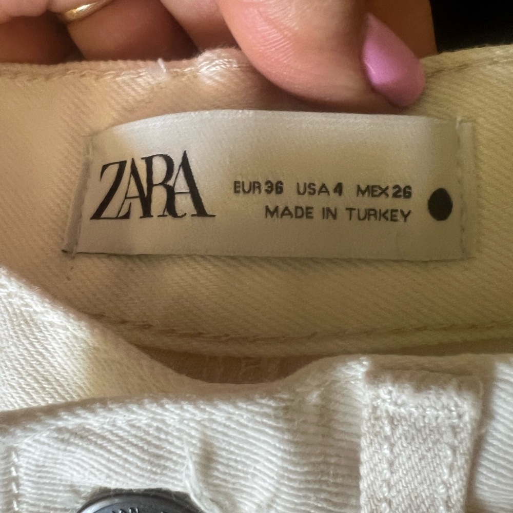 Zara woman’s Patchwork Wide-Leg Pants in Cream and White - Picture 12 of 12